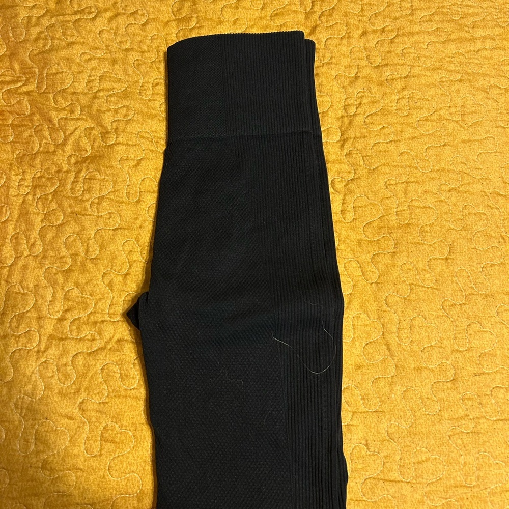 Amazon Black Ribbed Leggings